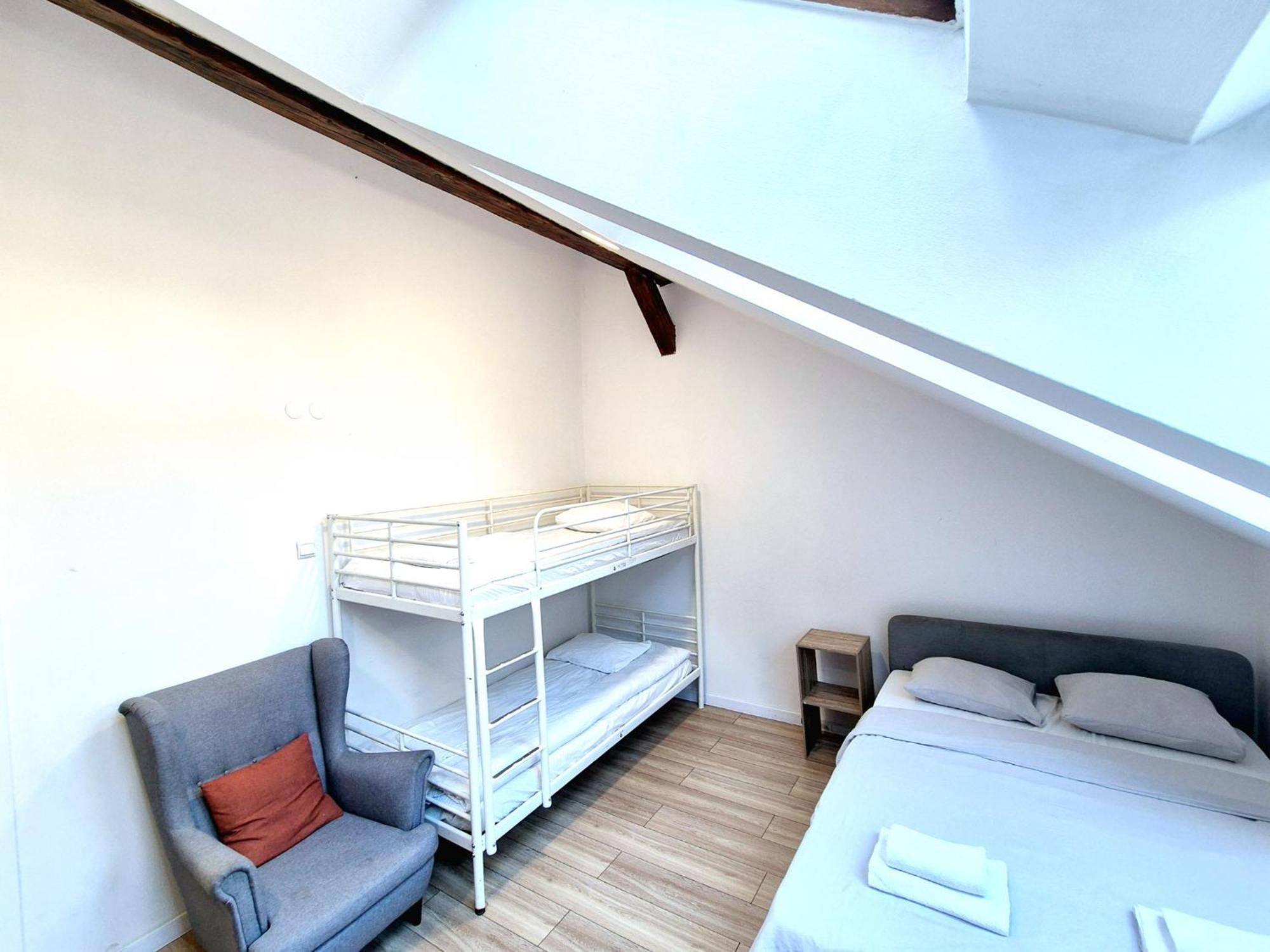 Pini Hostel - Przytulne Pokoje W Centrum Krakowa Eksteriør bilde