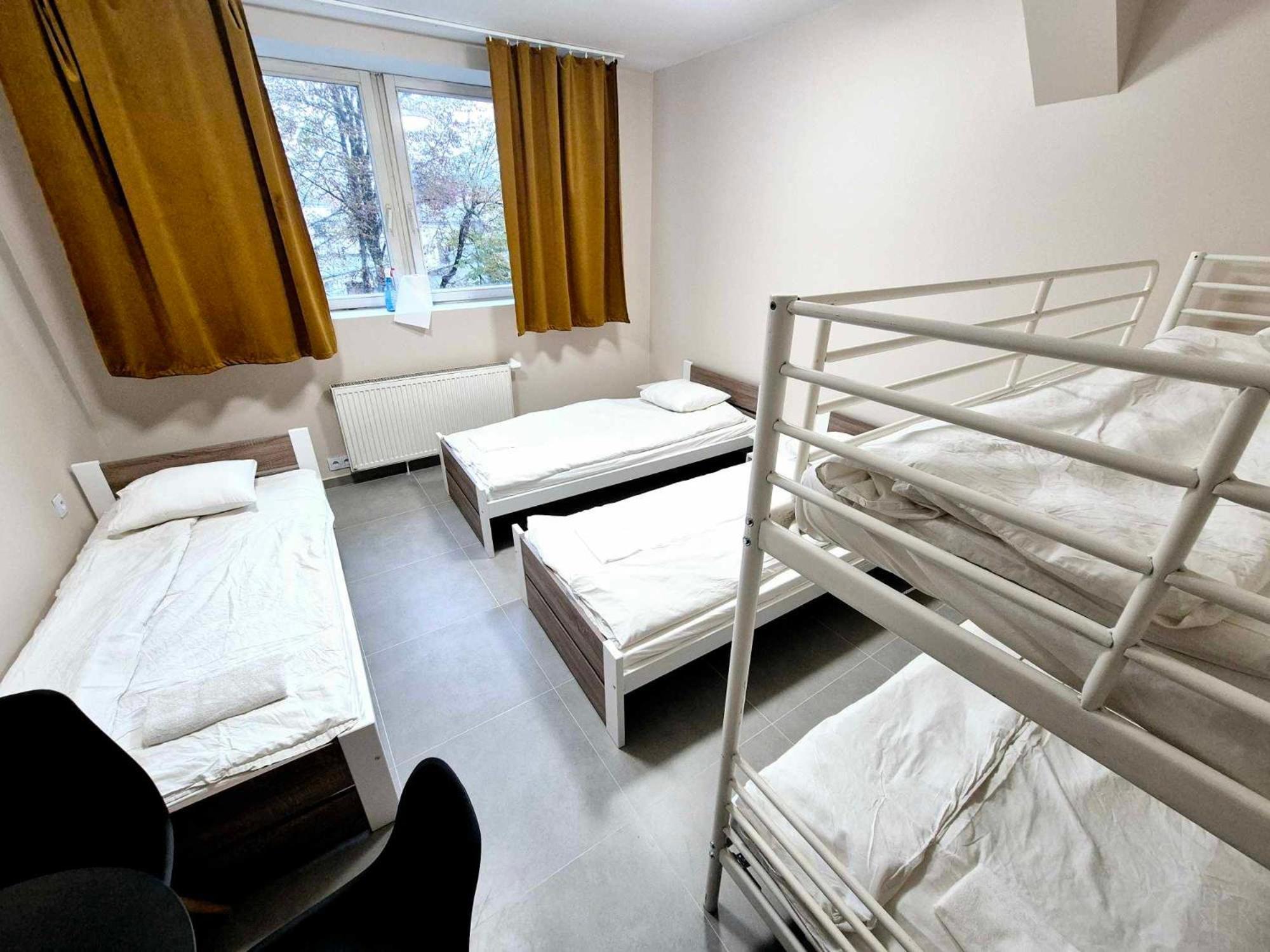 Pini Hostel - Przytulne Pokoje W Centrum Krakowa Eksteriør bilde